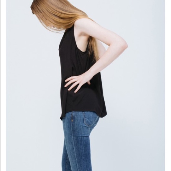 PLEIONE Sleeveless V Neck Blouse - Picture 3 of 8